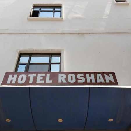 Hotel Roshan Varanasi Exterior photo