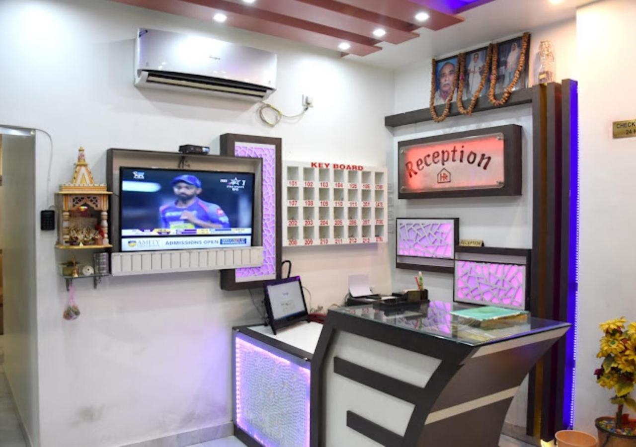 Hotel Roshan Varanasi Exterior photo